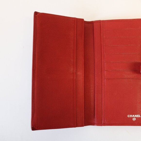 Chanel Vintage Red Wallet - Picture 3 of 3